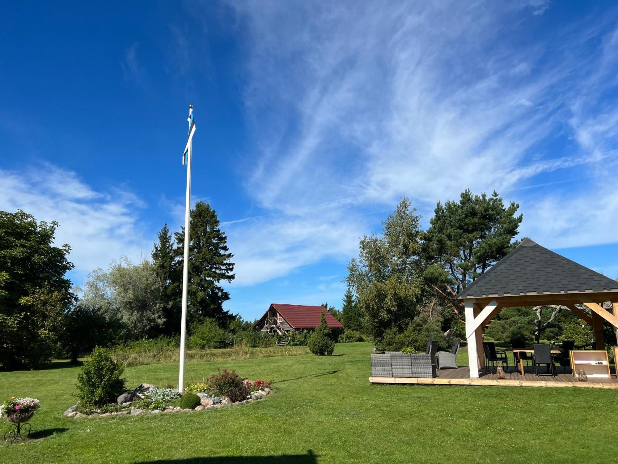 Suurekivi Kuelalistemaja Hotel Reigi Exterior foto